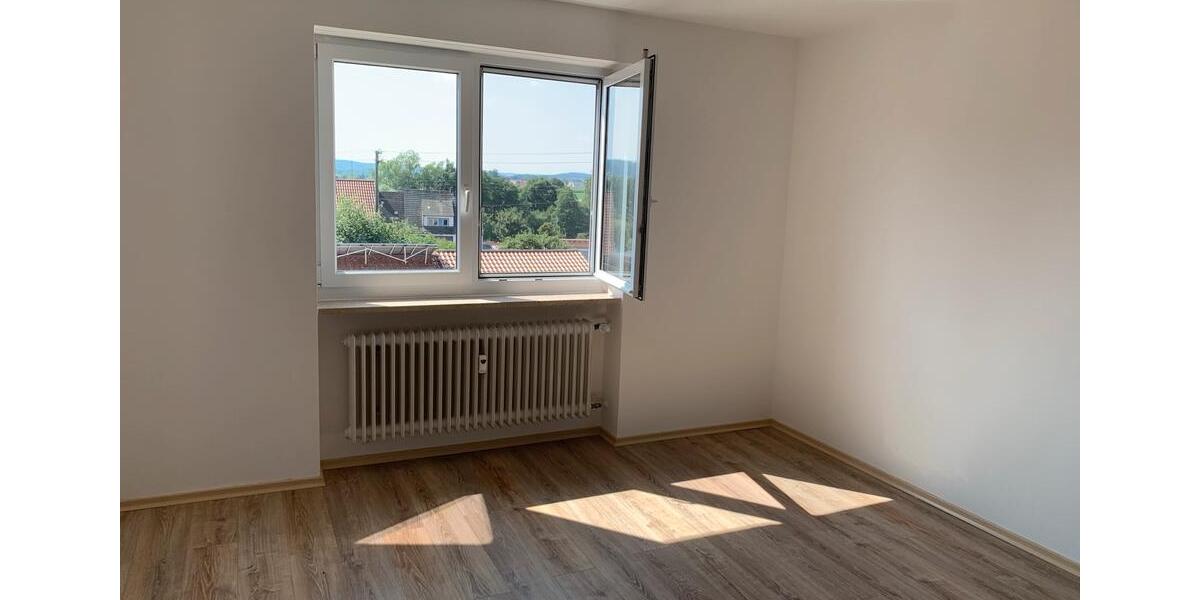 Etagenwohnung Altenmünster - 4 Zimmer, 100 m&sup2;, 1.050&euro; | Angebot:25838045