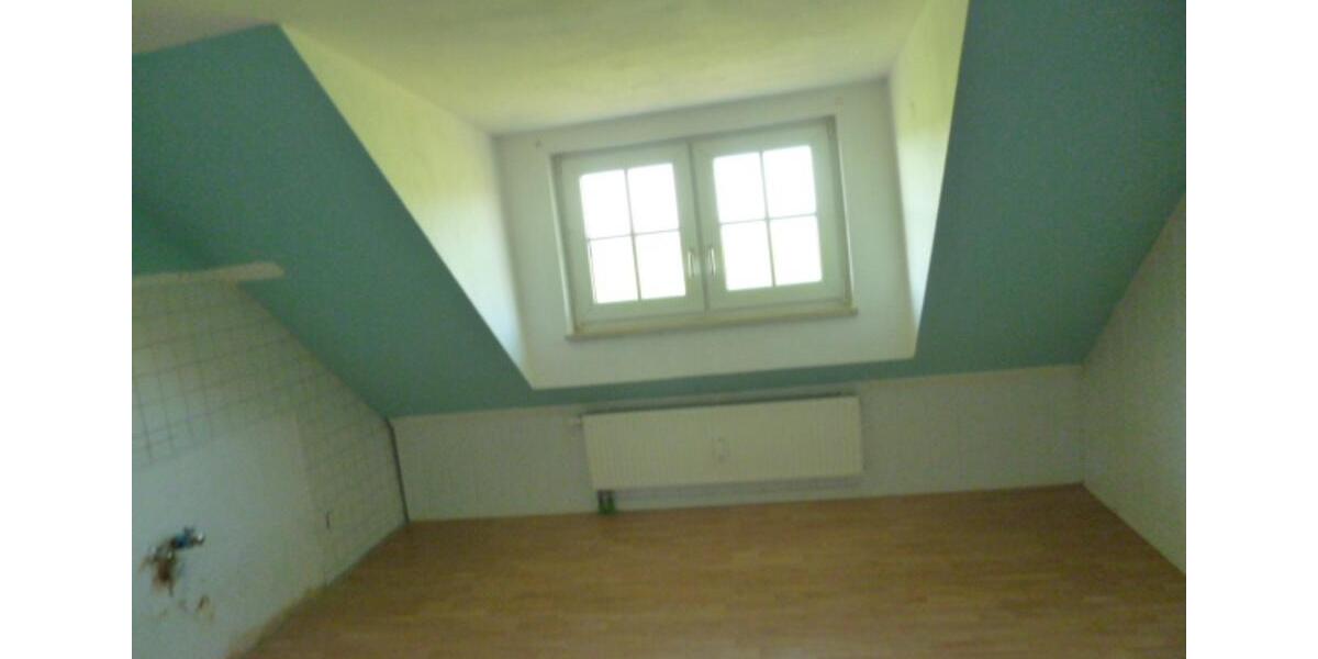 Dachgeschoßwohnung Münchberg - 3 Zimmer, 66 m&sup2;, 400&euro; | Angebot:25080720