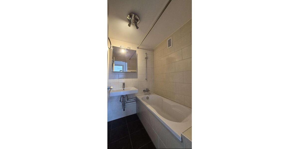 Etagenwohnung Sindelfingen Sindelfingen (Stadt) - 2 Zimmer, 66 m&sup2;, 1.000&euro; | Angebot:26531686