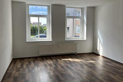 Döbeln! Ihr neuer Lieblingsplatz ... hell und gemütlich ... Tageslichtbad mit Wanne! zimmer