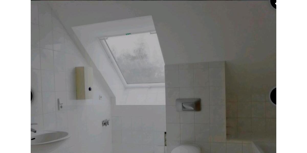 Dachgeschoßwohnung Burgstädt - 3 Zimmer, 69 m&sup2;, 555&euro; | Angebot:26374938
