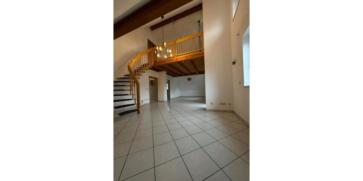 Maisonettenwohnung Kronach - 4 Zimmer, 133 m&sup2;, 900&euro; | Angebot:24694775