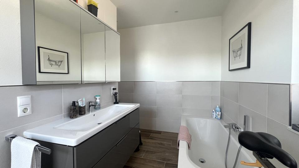 Einfamilienhaus Rhede (Ems) - 5 Zimmer, 140 m&sup2;, 1.800&euro; | Angebot:26492128