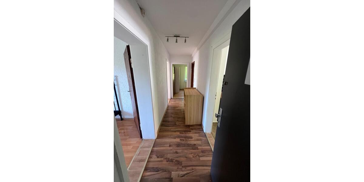 Etagenwohnung Einbeck - 3 Zimmer, 70 m&sup2;, 650&euro; | Angebot:25960034