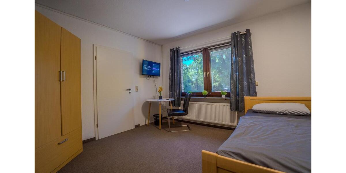 Wohnen auf Zeit Nordenham - 4 Zimmer, 130 m&sup2;, 35&euro; | Angebot:22840862