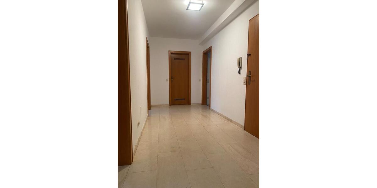 Etagenwohnung Trier Kürenz - 2 Zimmer, 70 m&sup2;, 930&euro; | Angebot:26429805
