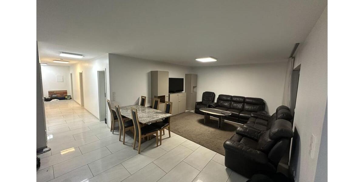 EG Wohnung voll möbliert mit großem Garten in Gütersloh 5 zimmer