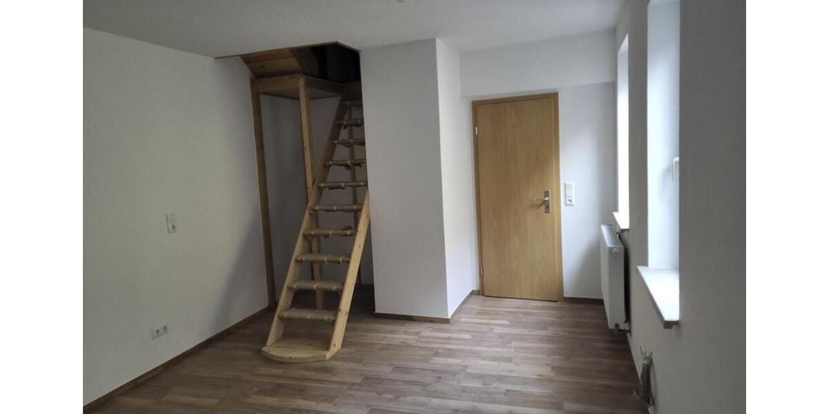 Etagenwohnung Eisenberg - 3 Zimmer, 46 m&sup2;, 350&euro; | Angebot:26531964