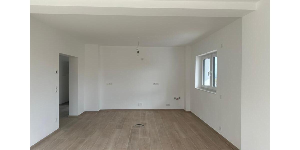 Etagenwohnung Bornheim - 3 Zimmer, 77 m&sup2;, 1.200&euro; | Angebot:26044701