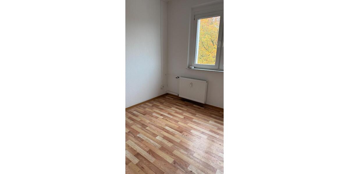 Etagenwohnung Staßfurt - 3 Zimmer, 69 m&sup2;, 323&euro; | Angebot:24701284