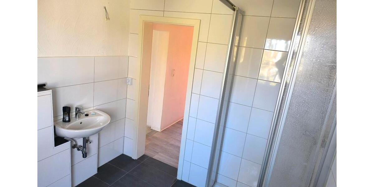 Etagenwohnung Allstedt - 3 Zimmer, 63 m&sup2;, 360&euro; | Angebot:26181683