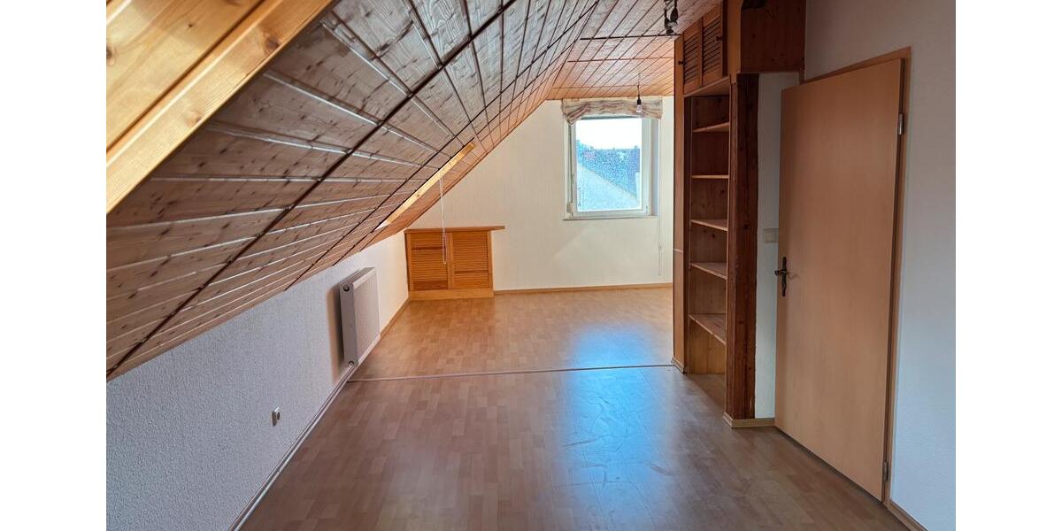Einfamilienhaus Ilmenau - 9 Zimmer, 184 m&sup2;, 1.700&euro; | Angebot:26024492
