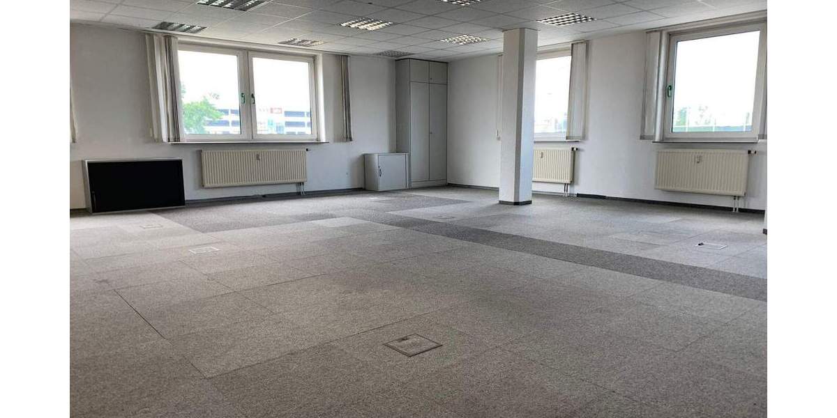 Gewerbeobjekt Langenzenn - 3.200&euro; | Angebot:24684911