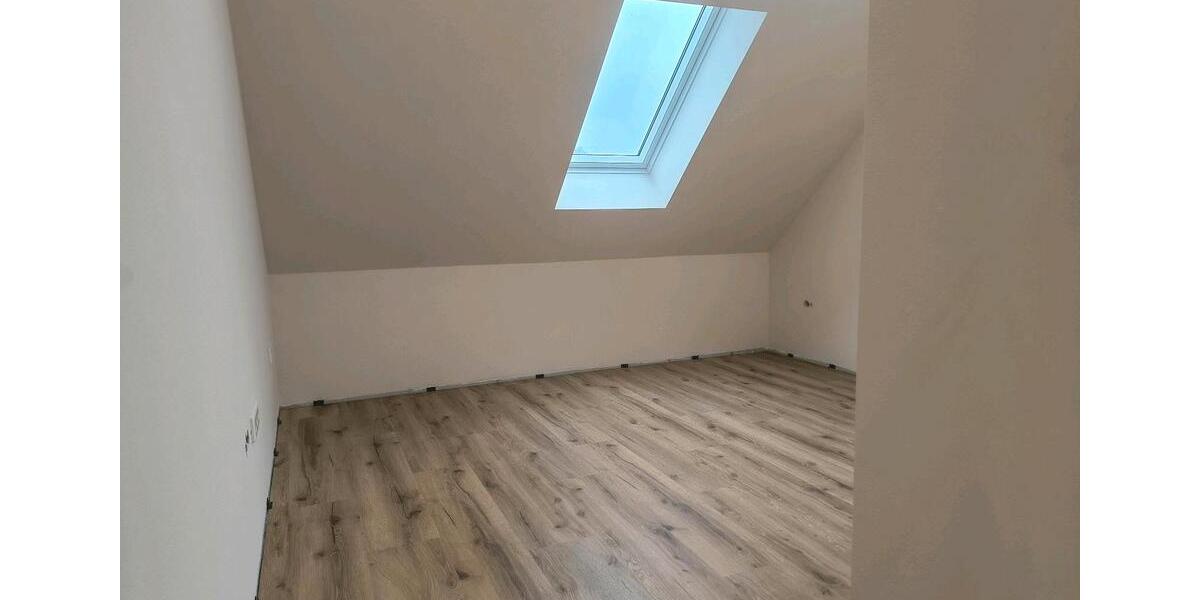Doppelhaushälfte Heide - 4 Zimmer, 110 m&sup2;, 1.250&euro; | Angebot:24975389
