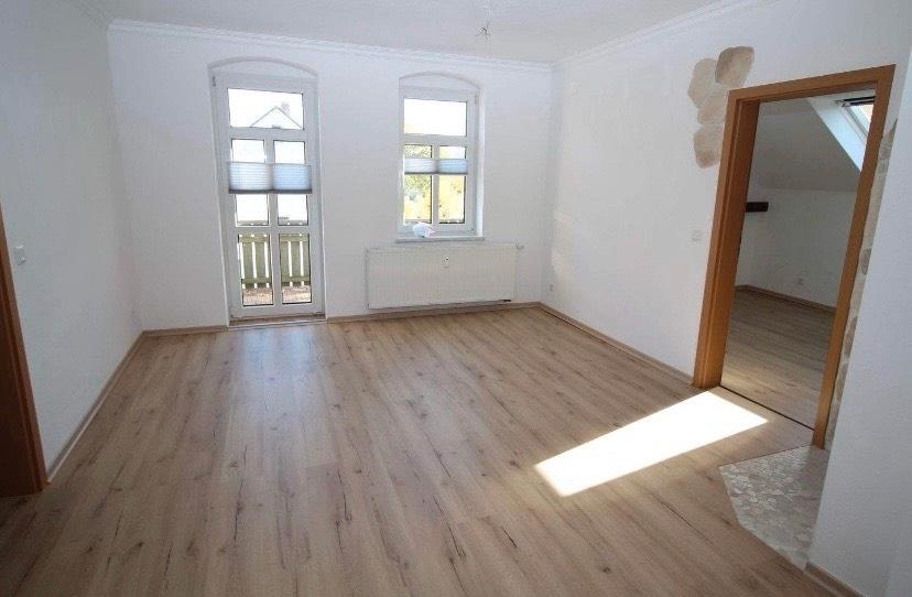 Etagenwohnung Niederwürschnitz - 3 Zimmer, 72 m&sup2;, 432&euro; | Angebot:26618927