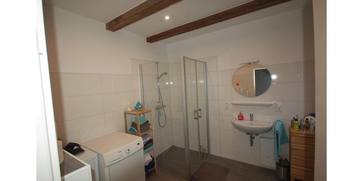 Dachgeschoßwohnung Leer (Ostfriesland) - 2 Zimmer, 60 m&sup2;, 600&euro; | Angebot:24805768