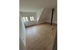 Dachgeschoßwohnung Saarbrücken Malstatt - 4 Zimmer, 135 m&sup2;, 900&euro; | Angebot:24611926