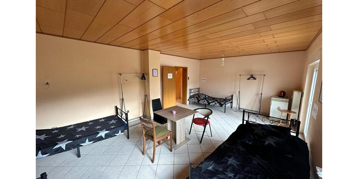 Wohnen auf Zeit Gelsenkirchen - 1 Zimmer, 10 m&sup2;, 17&euro; | Angebot:22267713