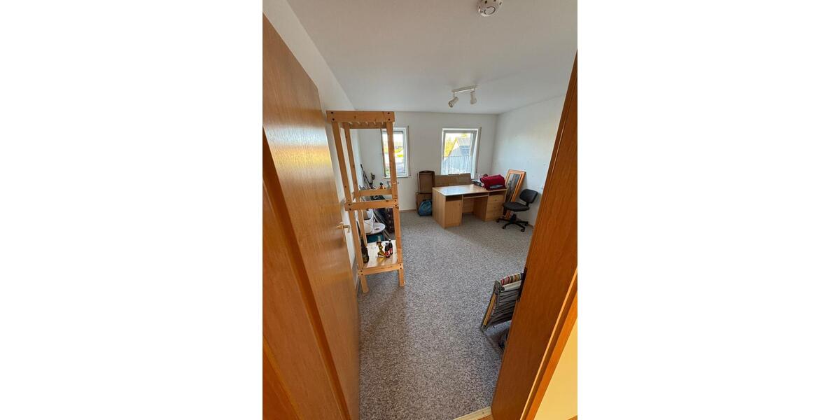 Etagenwohnung Donaueschingen - 3 Zimmer, 80 m&sup2;, 800&euro; | Angebot:25829680