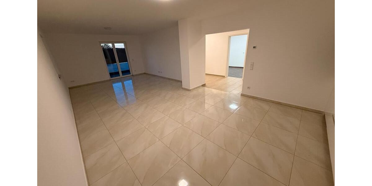 Terrassenwohnung Mainburg - 3 Zimmer, 87 m&sup2;, 1.050&euro; | Angebot:24383695