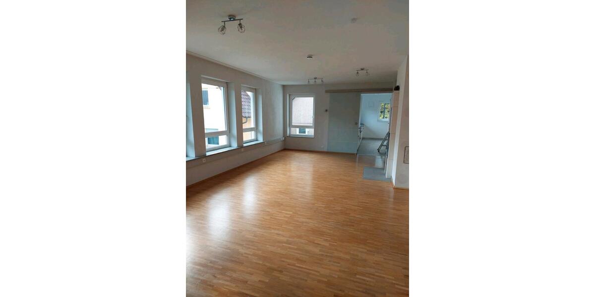 Etagenwohnung Weinsberg - 2 Zimmer, 85 m&sup2;, 940&euro; | Angebot:26637761