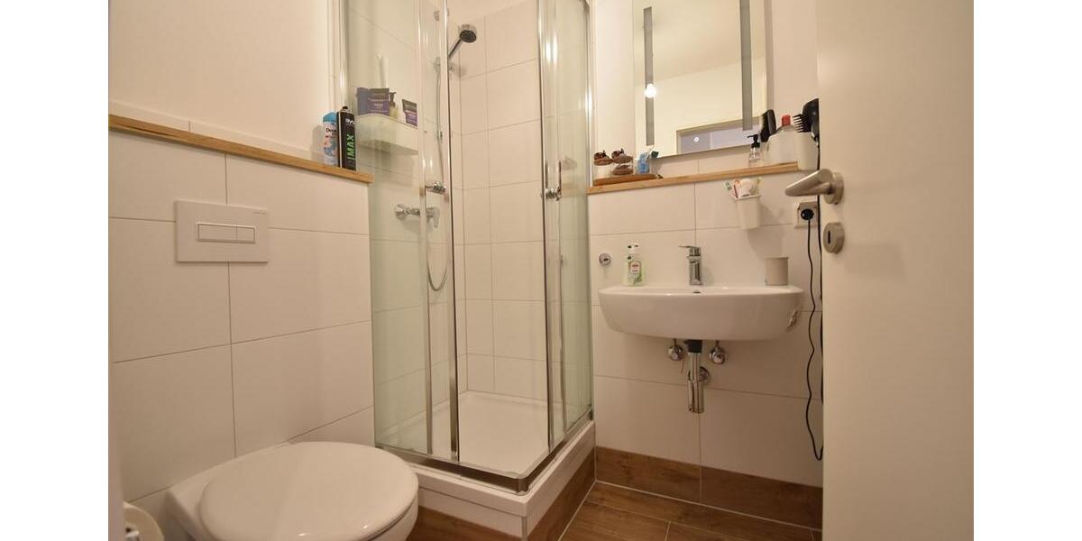 Etagenwohnung Düsseldorf Stadtbezirk 2 - 3 Zimmer, 106 m&sup2;, 1.650&euro; | Angebot:23457325