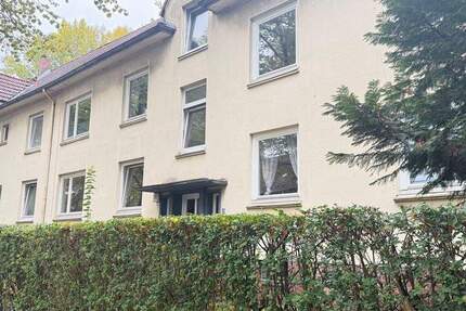 Gepflegte und gut geschnittene 3 Zimmerwohnung mit neuer Einbauküche und Duschbad in Tonndorf 3 zimmer
