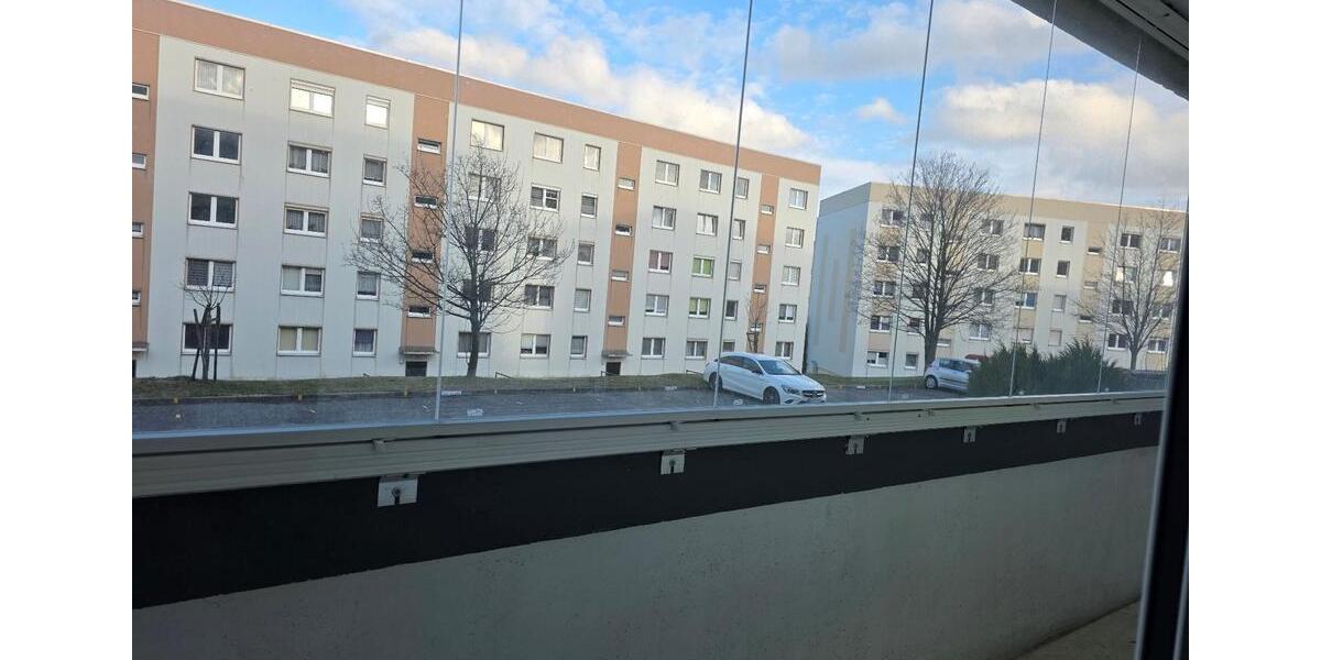 Erdgeschoßwohnung Bernstadt auf dem Eigen - 3 Zimmer, 71 m&sup2;, 390&euro; | Angebot:25784350