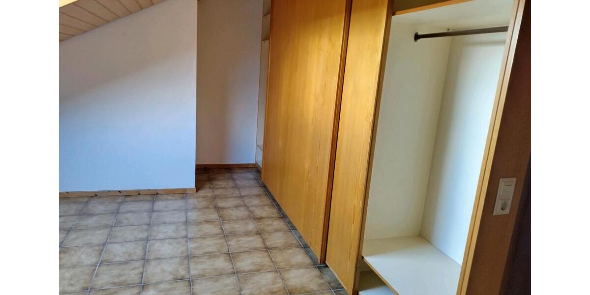 Dachgeschoßwohnung Oberzent - 1 Zimmer, 70 m&sup2;, 770&euro; | Angebot:25962822