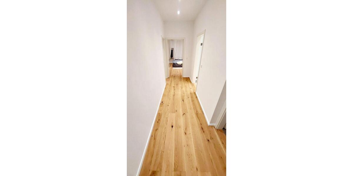 Etagenwohnung Göppingen Bruckwasen - 4 Zimmer, 130 m&sup2;, 1.430&euro; | Angebot:24625253