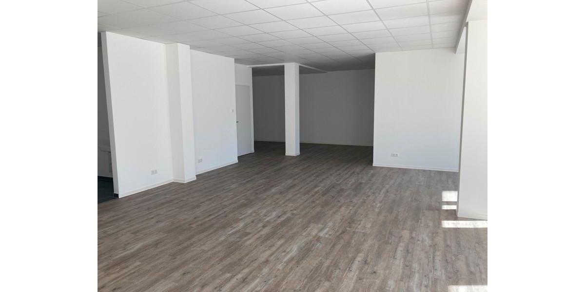 Attraktive Gewerbeeinheit in ruhiger und zentraler Lage zimmer