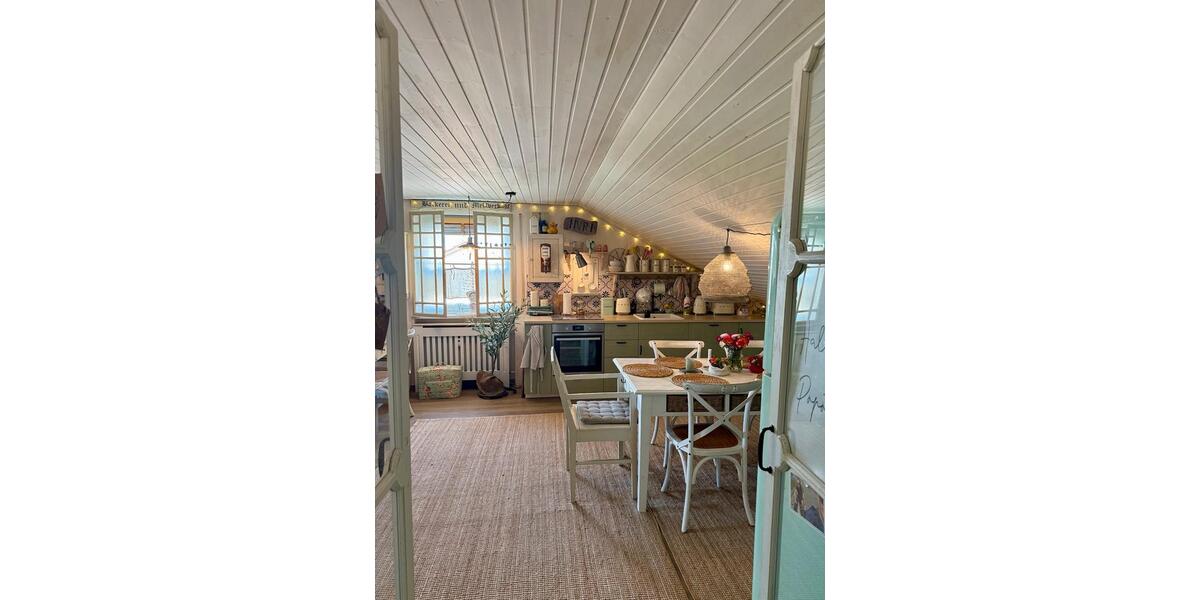Dachgeschoßwohnung Deggendorf - 2.5 Zimmer, 68 m&sup2;, 600&euro; | Angebot:26598079