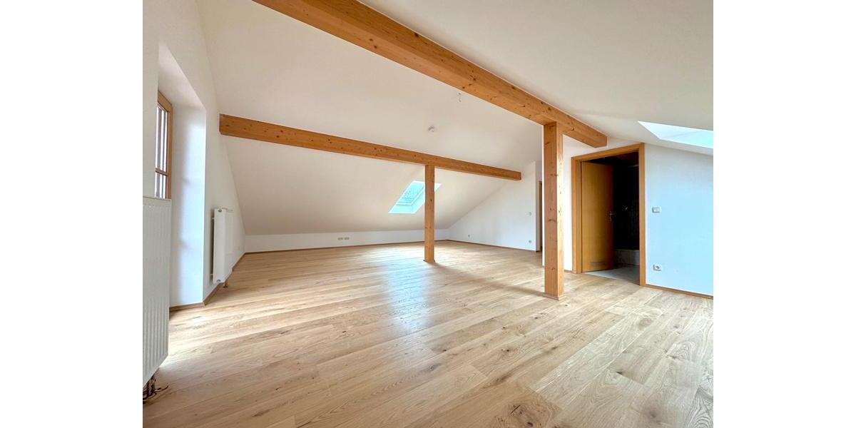 Renovierte, helle 4-ZKB-Wohnung in ruhiger Lage von Siegertsbrunn 4 zimmer