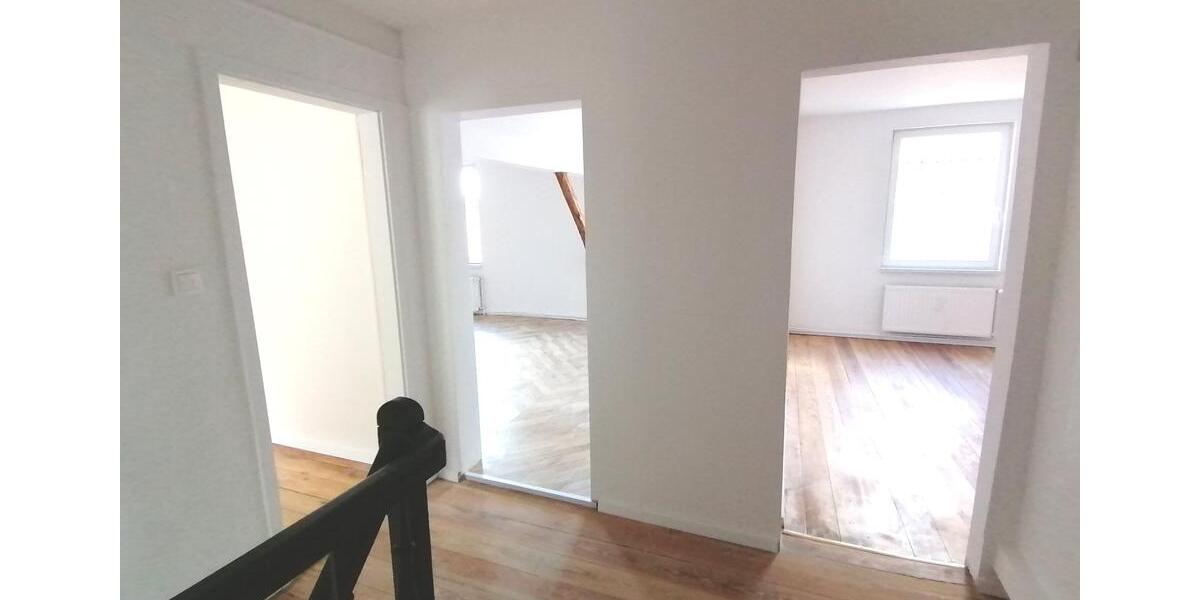 Einfamilienhaus Bad Segeberg - 6 Zimmer, 170 m&sup2;, 2.800&euro; | Angebot:24812451