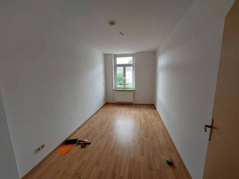 2-Zi.-Whg. mit Tageslichtbad und Balkon am Stadtrand von Hainichen