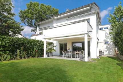 Haus Böblingen - 4.5 Zimmer, 170 m&sup2;, 2.700&euro; | Angebot:26110596