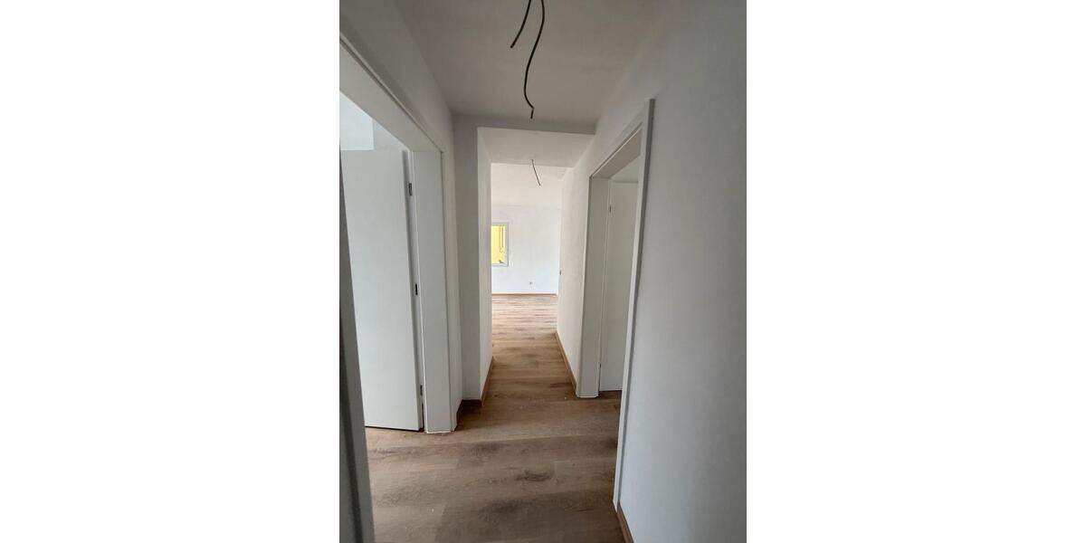 Dachgeschoßwohnung Nürnberg Eberhardshof - 3 Zimmer, 53 m&sup2;, 900&euro; | Angebot:25973544