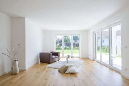 Wohnung Augsburg Haunstetten-Siebenbrunn - 2 Zimmer, 48 m&sup2;, 915&euro; | Angebot:26928889