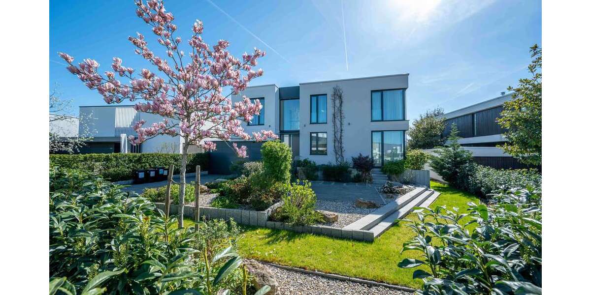 Einfamilienhaus Frankfurt am Main Kalbach - 7 Zimmer, 343 m&sup2;, 9.750&euro; | Angebot:26248611