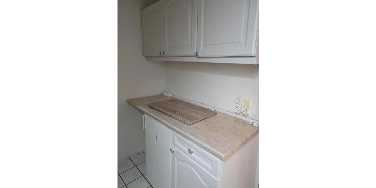 Dachgeschoss Wohnung mieten in Wald-Erlenbach, Heppenheim 2 zimmer