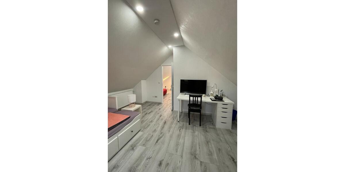 Wohnen auf Zeit Calw - 2.5 Zimmer, 64 m&sup2;, 85&euro; | Angebot:24643758