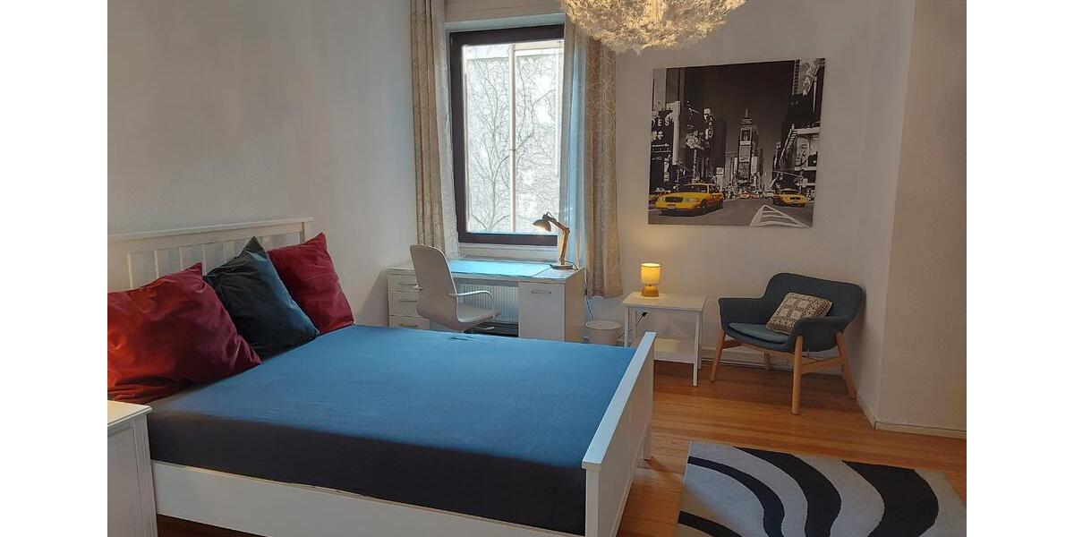 Wohnen auf Zeit Saarbrücken - 3 Zimmer, 100 m&sup2;, 525&euro; | Angebot:26632826