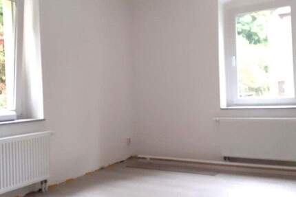 NEU SANIERT! 2R-Wohnung ruhige Lage Stellplatz, 42 m² ***Vermieter-Bonus 2 Kaltmieten geschenkt*** 2 zimmer
