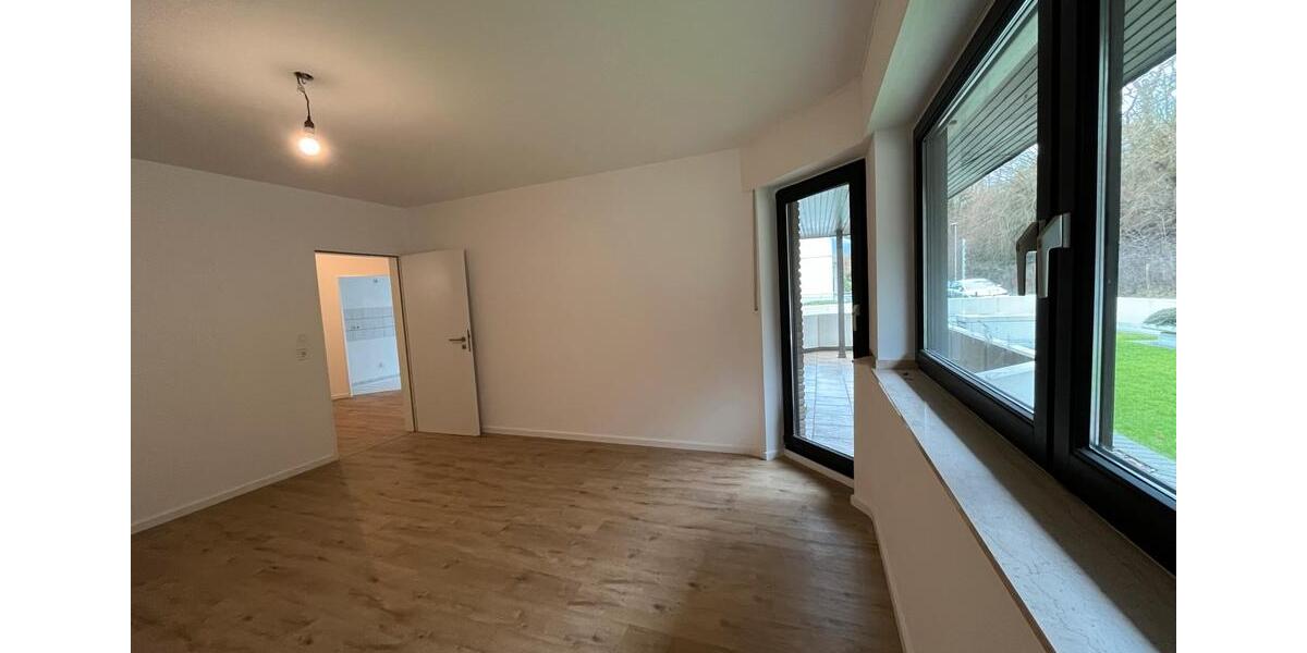 Erdgeschoßwohnung Bonn Beuel-Mitte - 2 Zimmer, 71 m&sup2;, 1.220&euro; | Angebot:25150003