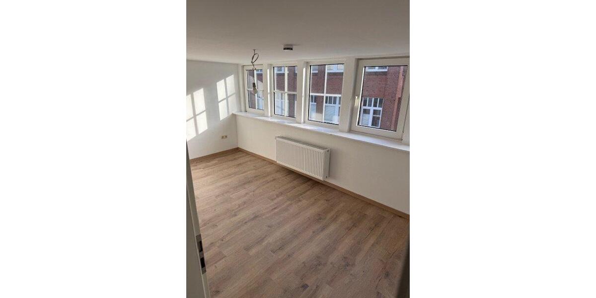 Wohnen auf Zeit Flensburg - 5 Zimmer, 120 m&sup2;, 1.600&euro; | Angebot:26633489