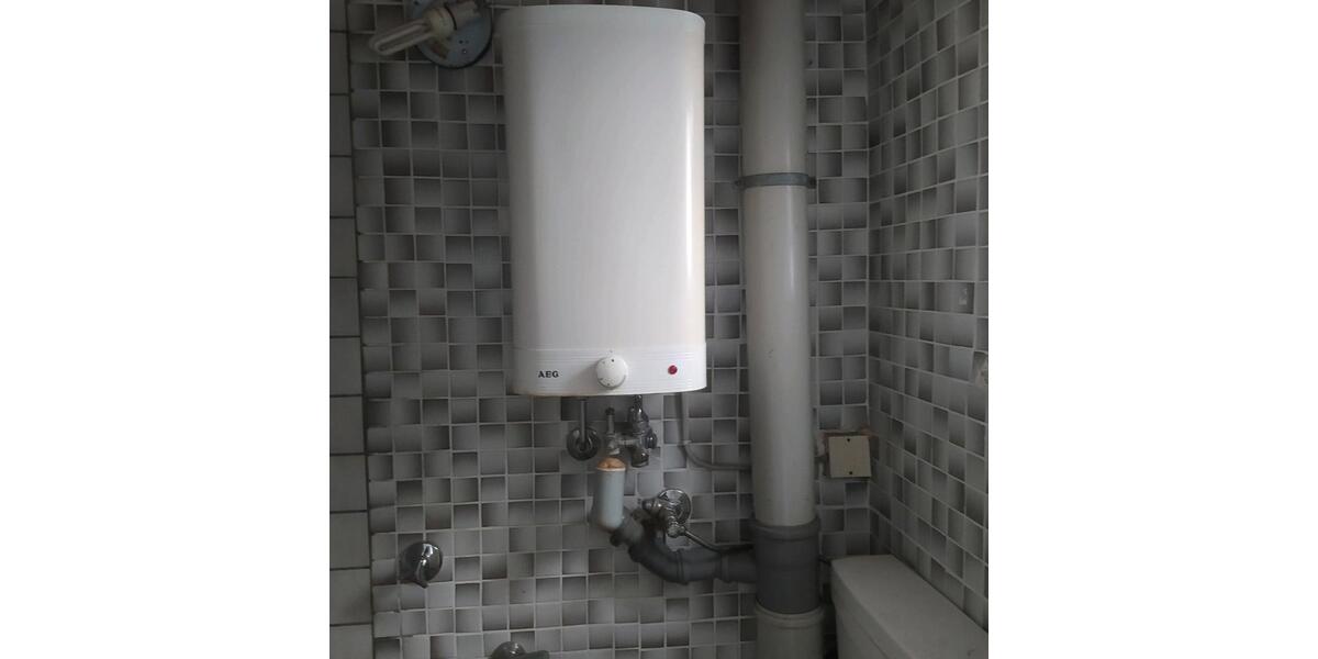 5-Zimmer Wohnung 90 qm im 2-FH in 74343 sehr ruhige Lage 5 zimmer