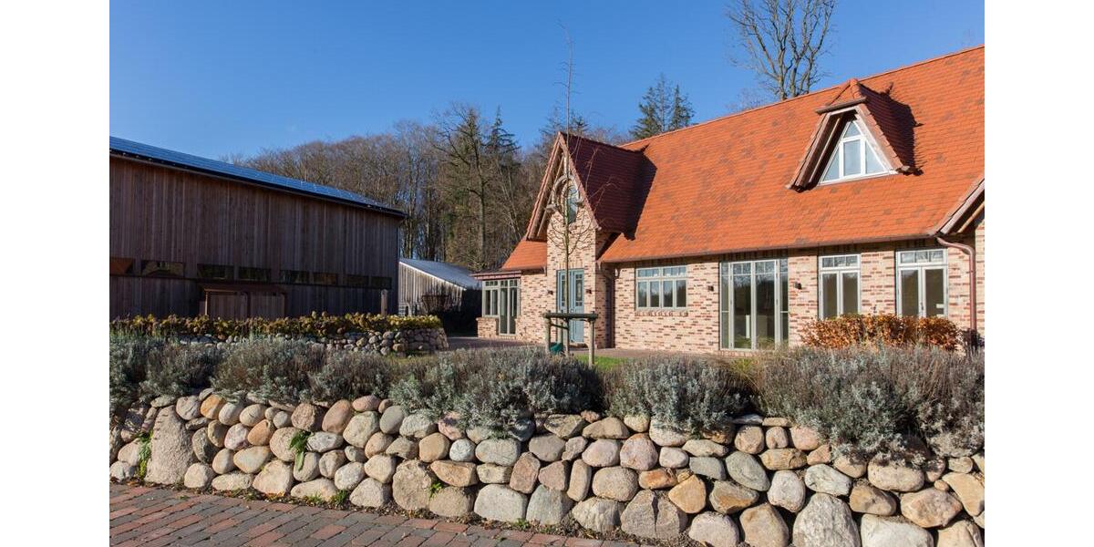 Doppelhaushälfte Rabenkirchen-Faulück Faulück - 5 Zimmer, 144 m&sup2;, 2.500&euro; | Angebot:24747304