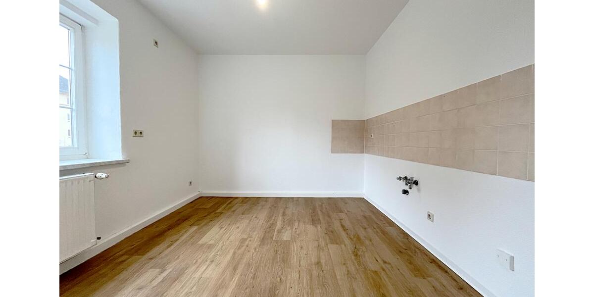 Erdgeschoßwohnung Glauchau - 2 Zimmer, 57 m&sup2;, 360&euro; | Angebot:26001487