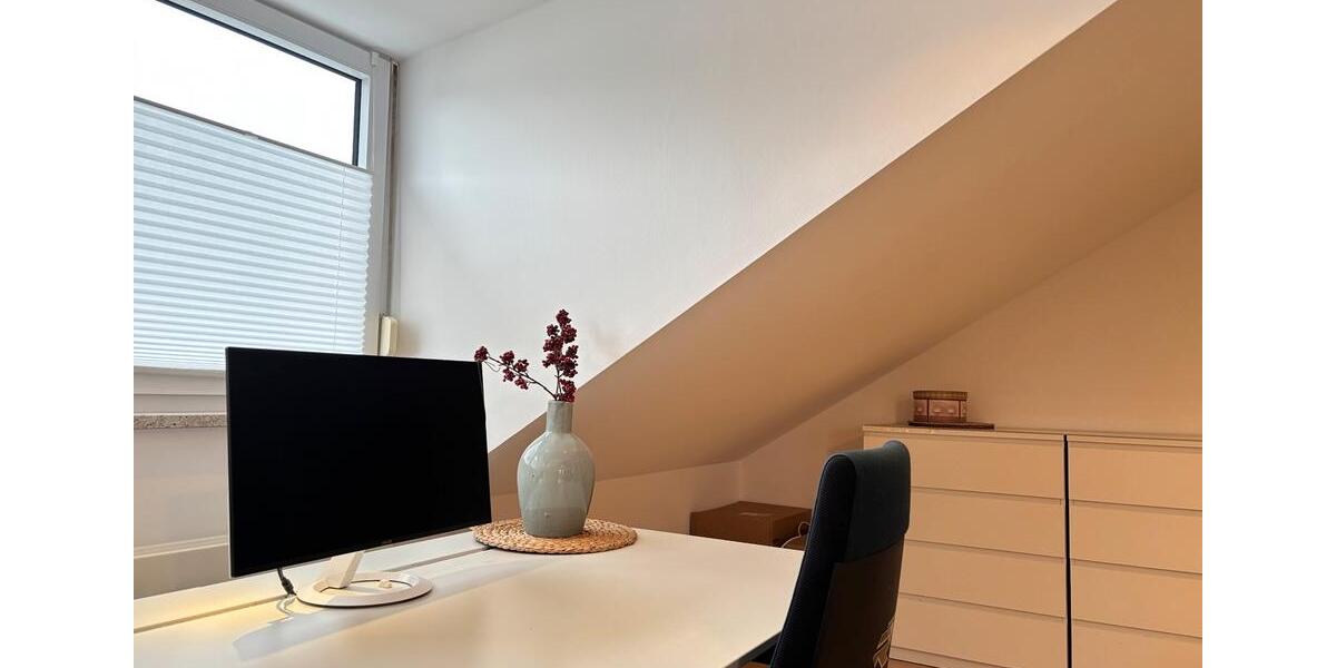 Wohnen auf Zeit Karlsfeld - 3 Zimmer, 130 m&sup2;, 1.950&euro; | Angebot:24584159