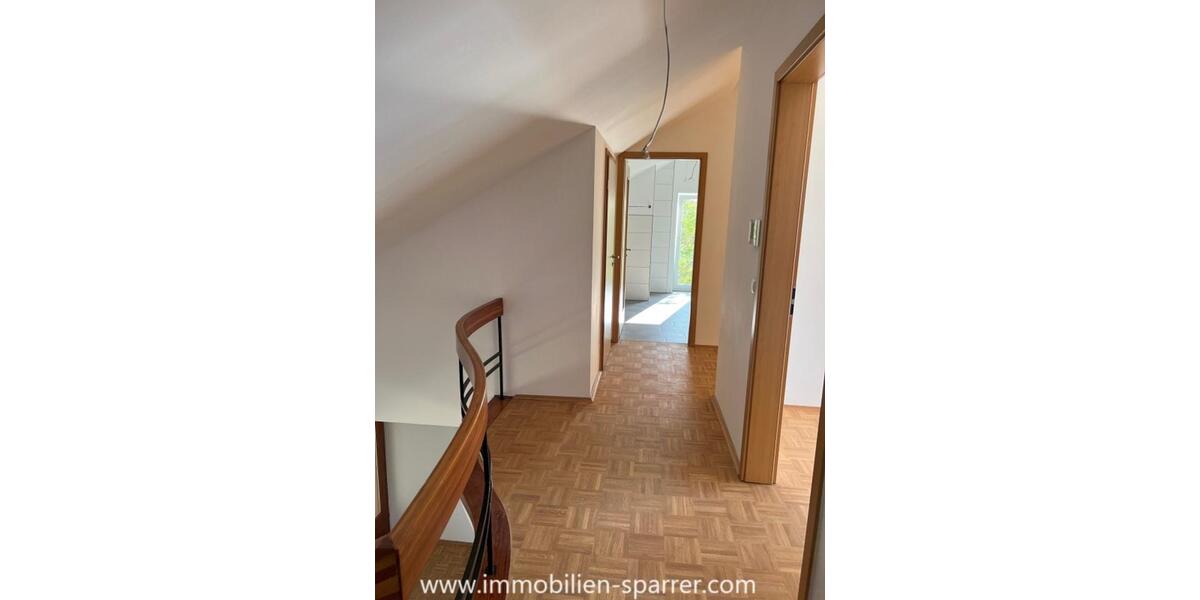 Maisonettenwohnung Tännesberg - 7 Zimmer, 205 m&sup2;, 1.340&euro; | Angebot:25760328